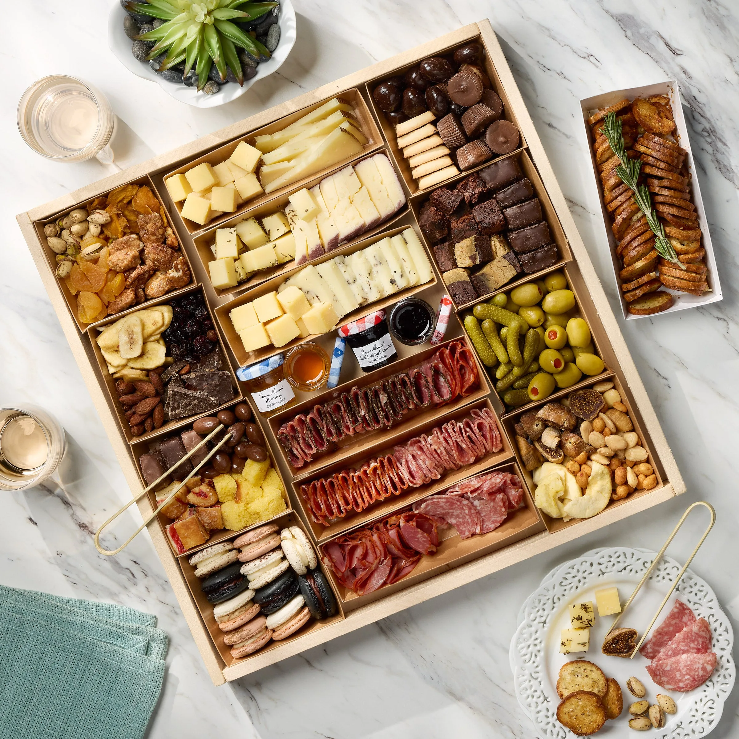 Luxe Bites - A Luxe Bites charcuterie board