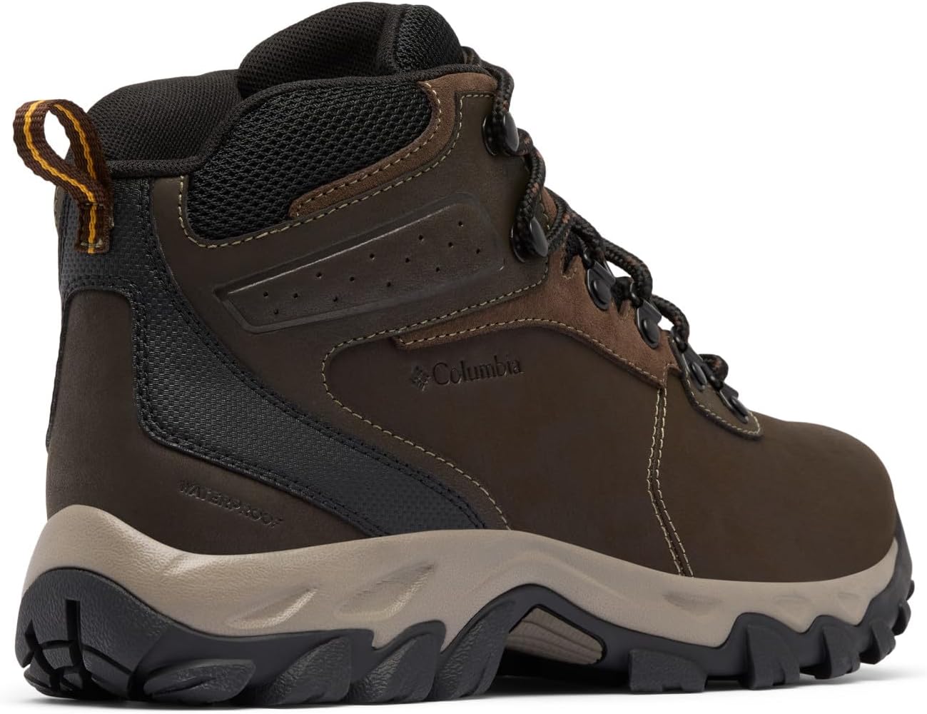 Columbia Newton Ridge Plus II waterproof leather hiking boot, front three-quarter view