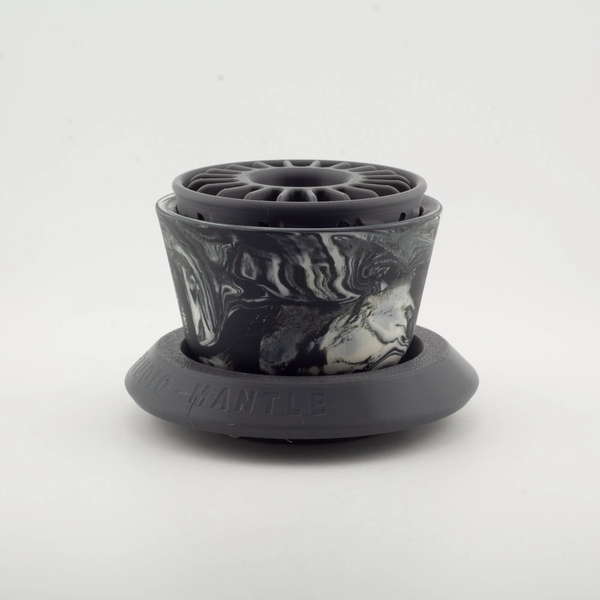 MK Studio - Mantle handmade porcelain coffee dripper by MK Studio