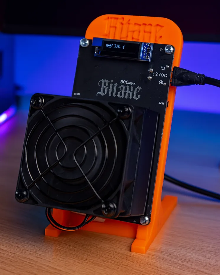 Bitcoin Merch - Bitaxe home miner - bitcoinmerch.com